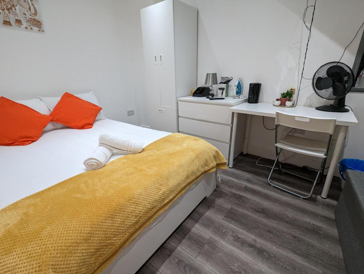 Mile End- Prime Location Hotel London Exterior photo